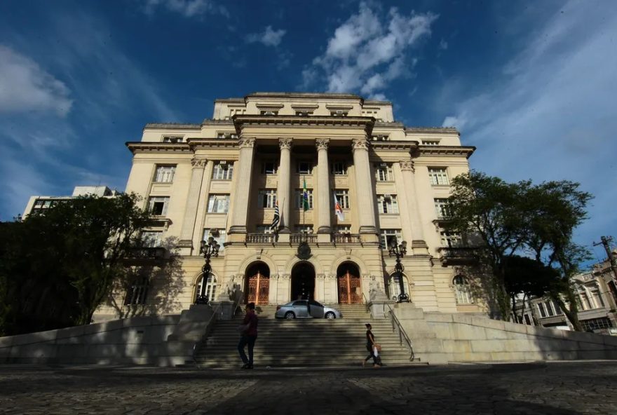 concurso-prefeitura-de-santos2Fsp3A-30-vagas-abertas-em-6-cargos