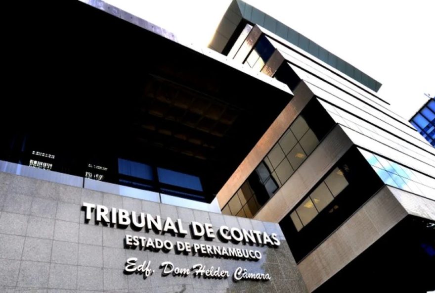 concurso-publico-tce-pe3A-salarios-de-ate-r24-352C9-mil.-inscreva-se