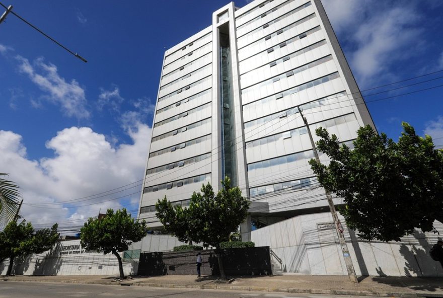 concurso-publico-unificado-de-pernambuco3A-inscricoes-abertas-para-460-vagas-com-salarios-de-ate-r24-112C3-mil