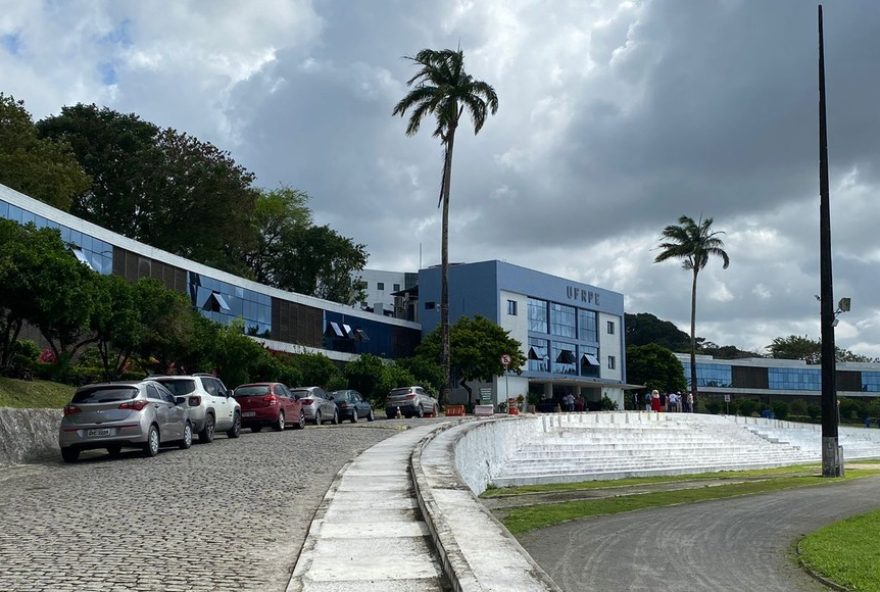 concurso-ufrpe3A-inscricoes-abertas-para-professores-com-salarios-de-ate-r24-13.2882C85 concurso-ufrpe3A-inscricoes-abertas-para-professores-com-salarios-de-ate-r24-13.2882C85