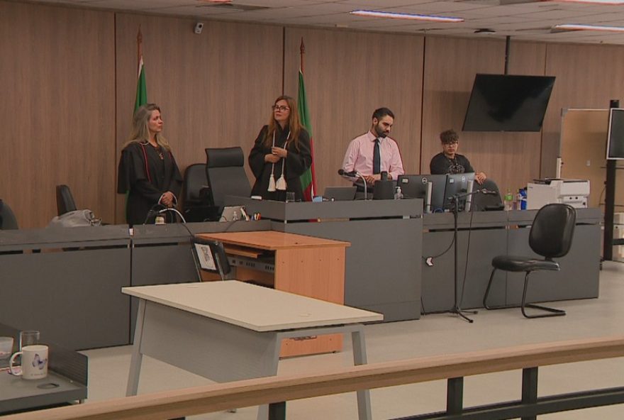 condenacao-historica-por-feminicidio3A-reu-recebe-pena-de-24-anos-em-porto-alegre condenacao-historica-por-feminicidio3A-reu-recebe-pena-de-24-anos-em-porto-alegre