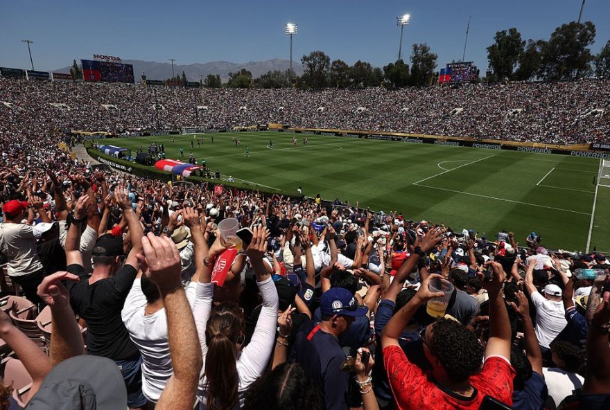 condicoes-perigosas-e-falta-de-agua-geram-criticas-em-estadio-da-copa-do-mundo-de-clubes