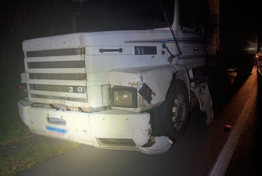 condutor-morre-em-acidente-tragico-na-br-135-apos-colisao-com-carreta condutor-morre-em-acidente-tragico-na-br-135-apos-colisao-com-carreta