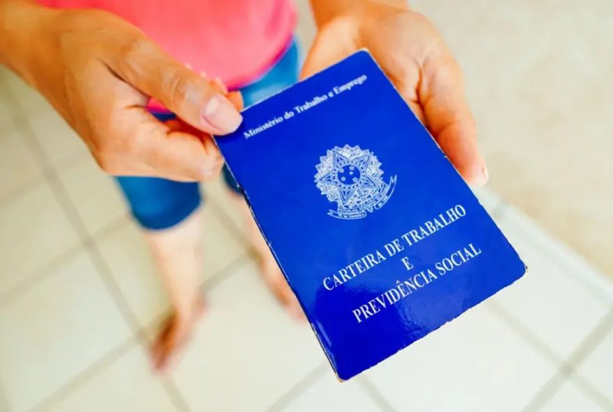 confira-142-vagas-de-emprego-em-petrolina2C-araripina-e-salgueiro3A-sexta-feira.-agencia-de-trabalho-de-pe-atualiza-diariamente