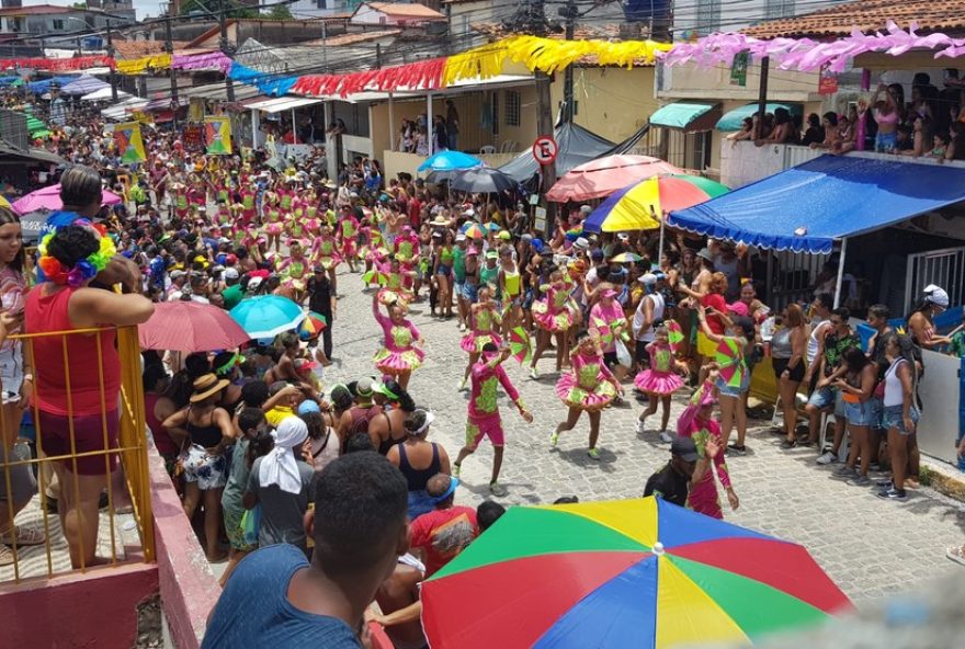 confira-o-que-abre-e-fecha-no-grande-recife-durante-o-carnaval3A-shoppings2C-bancos-e-comercio-de-rua confira-o-que-abre-e-fecha-no-grande-recife-durante-o-carnaval3A-shoppings2C-bancos-e-comercio-de-rua