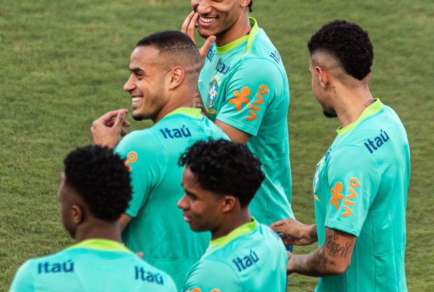 confirmada-escalacao-da-selecao-com-joao-pedro-como-surpresa-em-treino-no-mane-garrincha