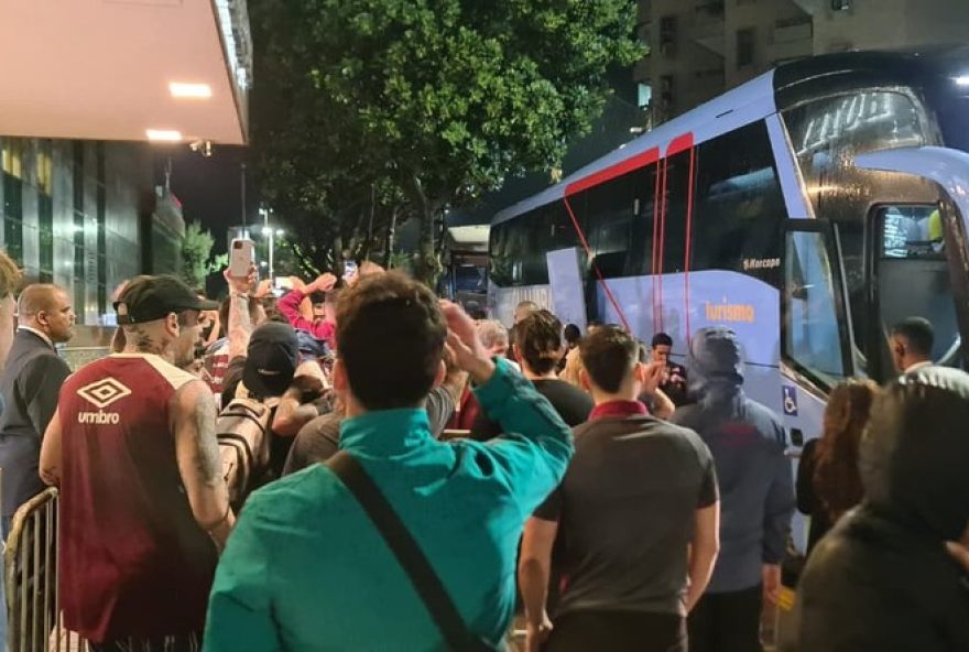 confronto-decisivo3A-lanus-encara-o-fluminense-no-rio-pela-sul-americana