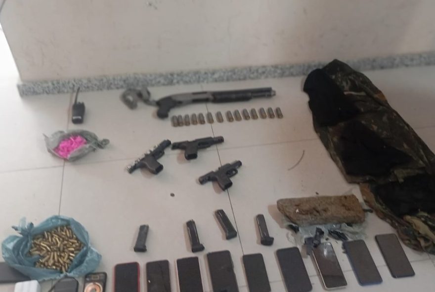 confronto-em-operacao-policial-de-eunapolis-deixa-8-suspeitos-mortos-e-1-pm-ferido confronto-em-operacao-policial-de-eunapolis-deixa-8-suspeitos-mortos-e-1-pm-ferido