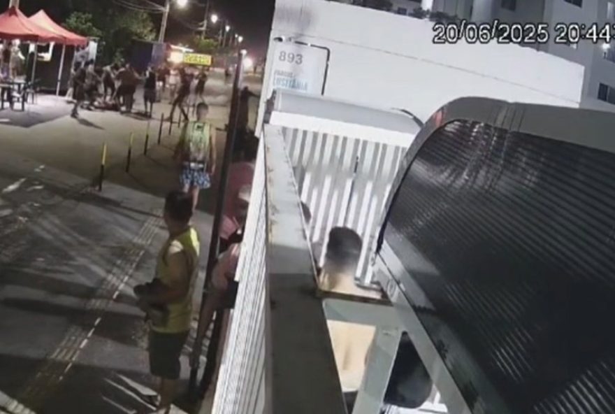 confusao-generalizada-e-invasao-em-condominio-de-paulista3A-briga-entre-gangues-rivais-causa-tumulto-na-grande-recife