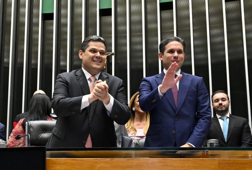 congresso-adota-votacoes-remotas-durante-caso-banco-master congresso-adota-votacoes-remotas-durante-caso-banco-master