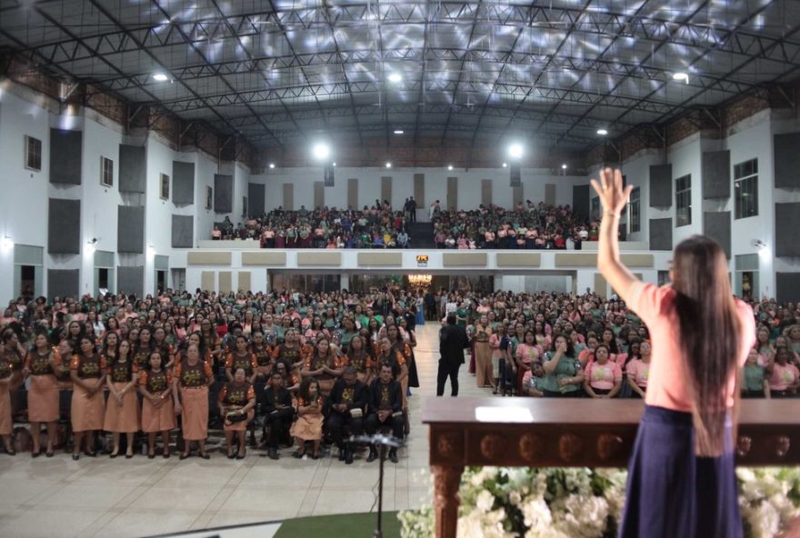 congresso-nacional-de-mulheres-evangelicas-reune-mais-de-6-mil-participantes-em-acailandia-saude-e-espiritualidade-em-destaque congresso-nacional-de-mulheres-evangelicas-reune-mais-de-6-mil-participantes-em-acailandia-saude-e-espiritualidade-em-destaque