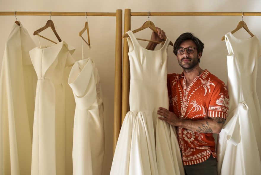 conheca-o-estilista-carlos-bacchi3A-o-melhor-do-mundo-em-vestidos-de-noiva conheca-o-estilista-carlos-bacchi3A-o-melhor-do-mundo-em-vestidos-de-noiva