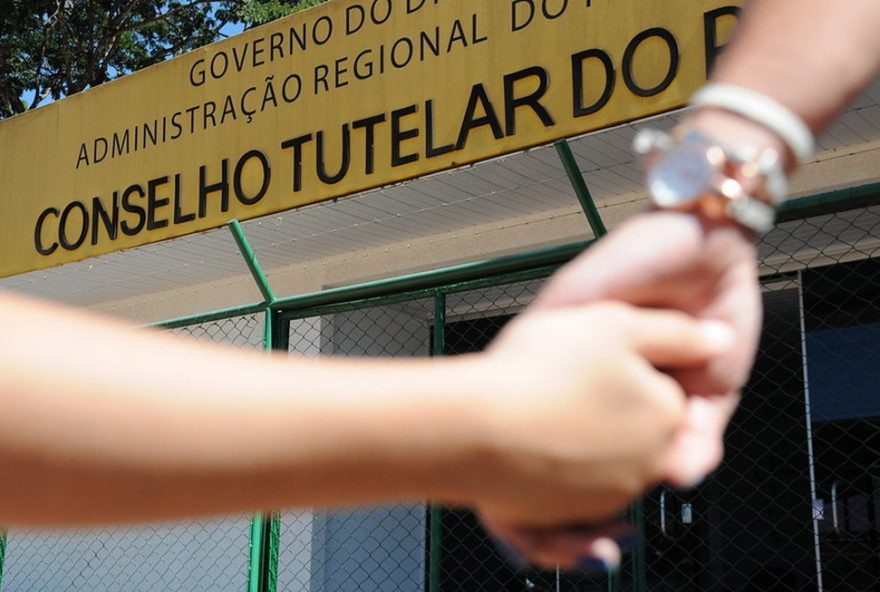 conselheiro-tutelar-de-sobradinho-preso-por-descumprir-medidas-protetivas-da-ex-mulher3A-entenda-o-caso-em-detalhes