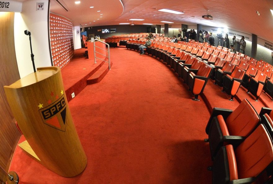 conselho-do-sao-paulo-debate-orcamento-de-2026-em-meio-a-protestos-e-polemicas conselho-do-sao-paulo-debate-orcamento-de-2026-em-meio-a-protestos-e-polemicas