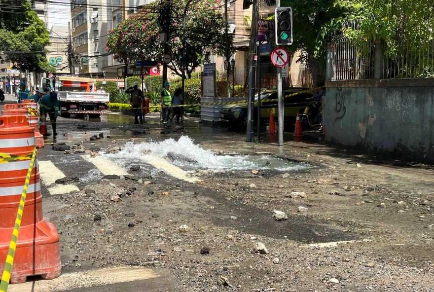 conserto-de-vazamento-em-botafogo-pela-concessionaria-aguas-do-rio-saiba-mais conserto-de-vazamento-em-botafogo-pela-concessionaria-aguas-do-rio-saiba-mais