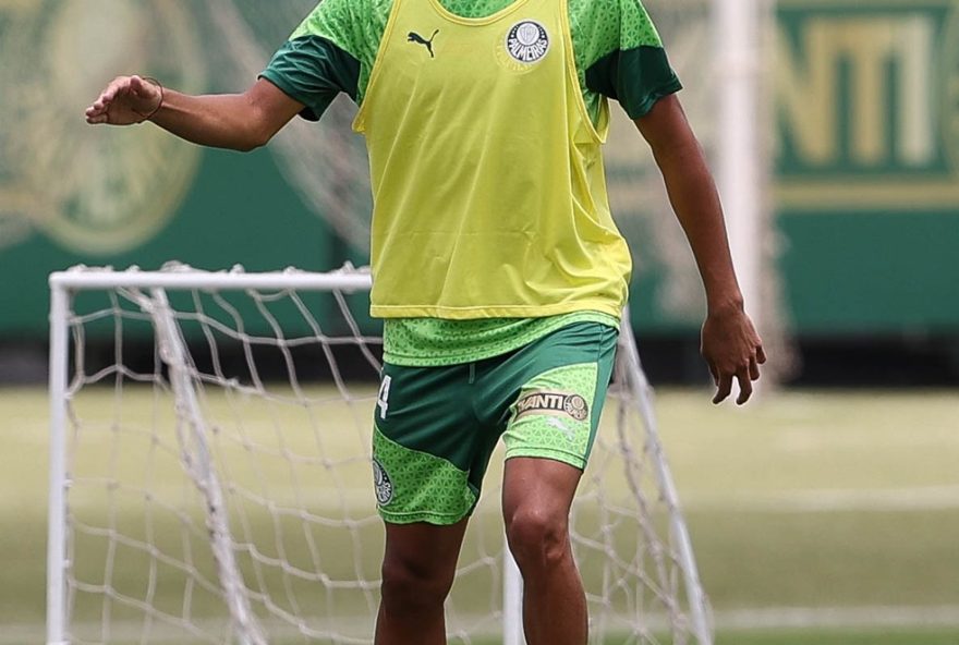 contrato-de-vitor-reis-com-palmeiras-desperta-interesse-do-manchester-city-oferta-pode-chegar-a-r24-250-milhoes