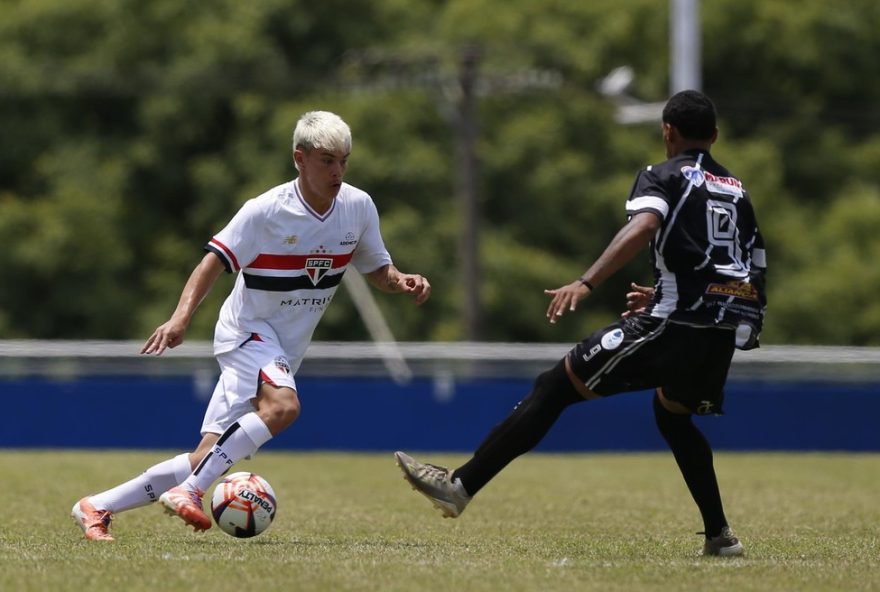 copa-sao-paulo-de-futebol-junior-20263A-rodada-decisiva-pode-garantir-sao-paulo2C-santos2C-atletico-mg-e-botafogo.-internacional-busca-reabilitacao.-confira-os-jogos