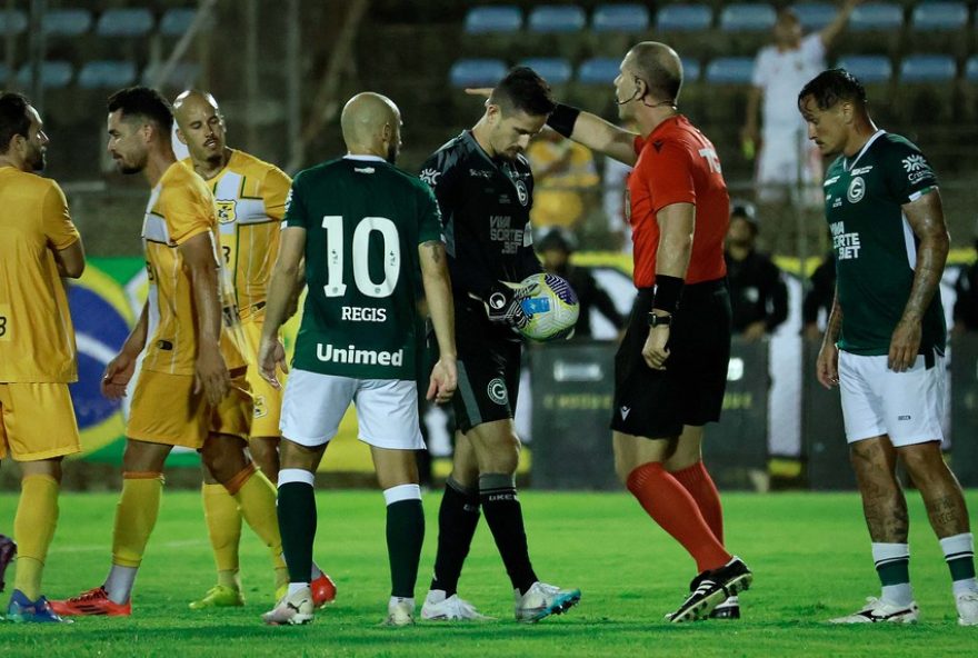 copa-verde3A-goias-enfrenta-brasiliense-na-semifinal-em-busca-de-vaga-na-copa-do-brasil-de-2026