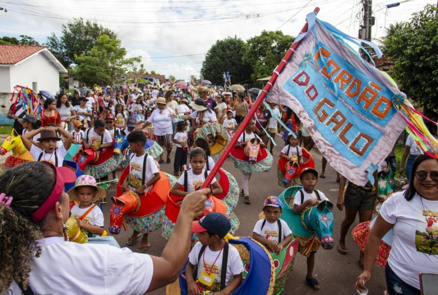 cordao-do-galo-promove-oficinas-de-cultura-e-sustentabilidade-no-marajo