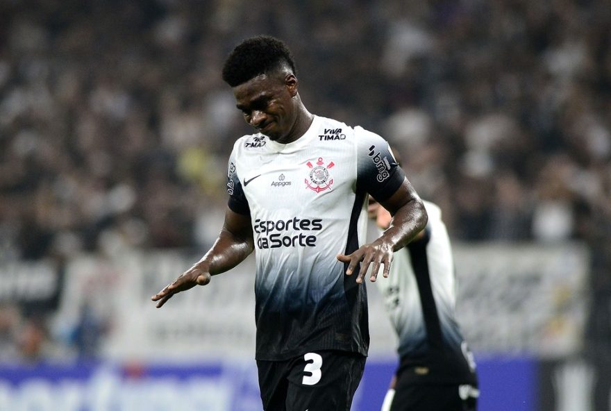 corinthians-em-risco-de-transfer-ban-por-divida-milionaria3A-entenda-o-caso-felix-torres
