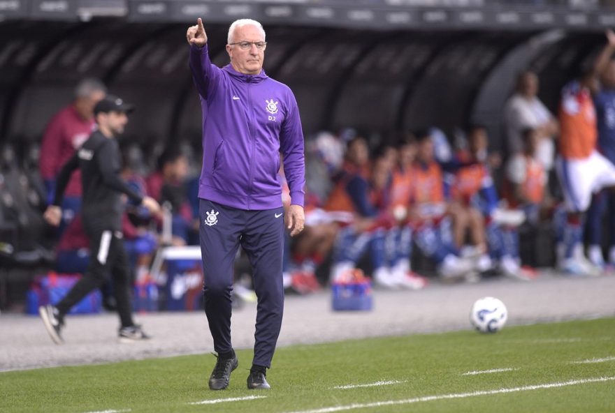 corinthians-enfrenta-desafios-no-mercado-de-transferencias3A-dorival-junior-adota-postura-compreensiva-e-busca-alternativas-no-elenco