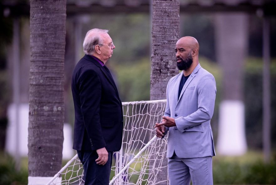 corinthians-enfrenta-maratona-de-jogos-com-desafios-financeiros