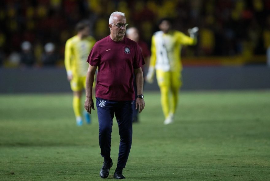 corinthians-perde-para-sport-e-estaciona-no-meio-da-tabela3A-dorival-junior-defende-desempenho-da-equipe