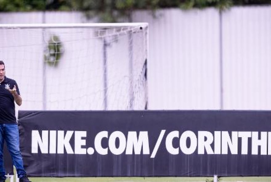 corinthians-planeja-reforcos-e-confia-na-queda-do-transfer-ban