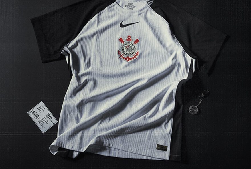 corinthians-renova-contrato-com-nike-por-10-anos-e-r24-12C3-bilhao