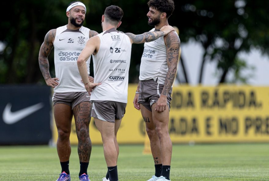 corinthians-se-esforca-para-manter-garro2C-yuri-e-memphis-apesar-da-pressao-por-vendas