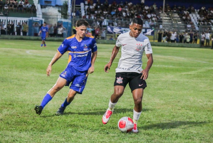 corinthians-vence-na-estreia-da-copinha-de-votorantim-sub-15-com-irmao-de-gabriel-moscardo-marcando-gol