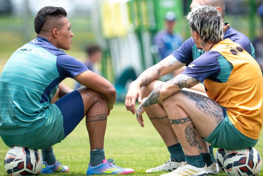 coritiba-anuncia-escalacao-com-josue-e-wallisson-para-decisao-do-titulo-da-serie-b-contra-o-amazonas3A-confira-os-detalhes-do-confronto