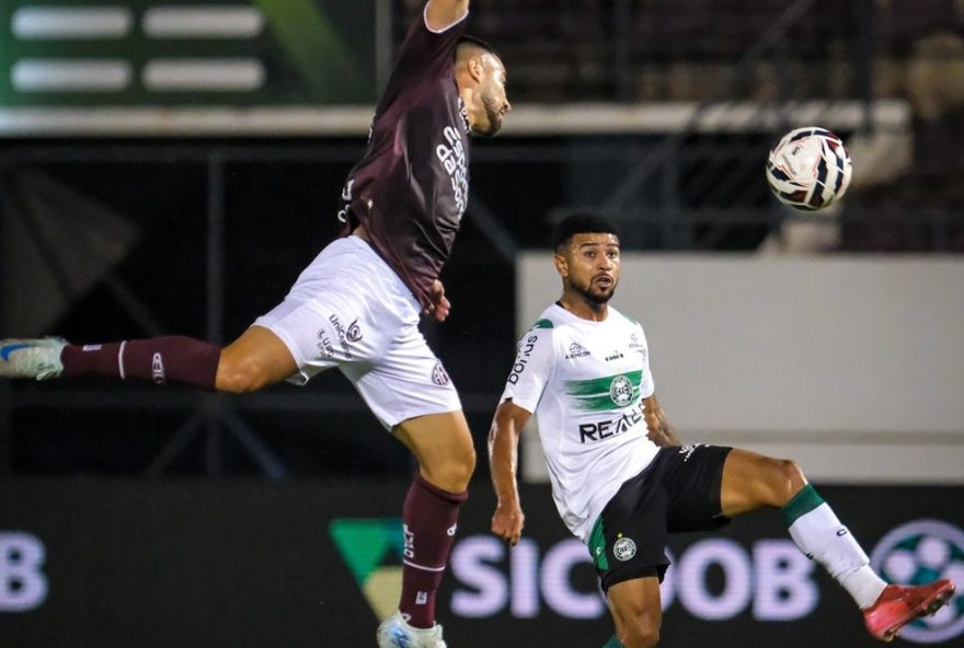 coritiba-busca-redencao-contra-times-que-o-derrotaram-na-serie-b3A-ferroviaria-e-goias