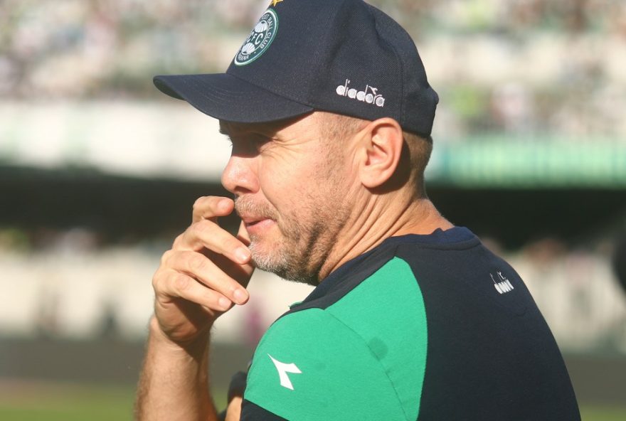 coritiba-busca-solucoes-para-retomar-vitorias-em-casa-na-serie-b