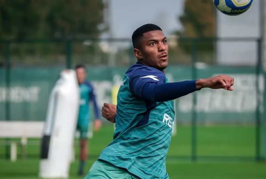 coritiba-empresta-brandao-ao-danubio3A-jogador-busca-sucesso-no-futebol-uruguaio