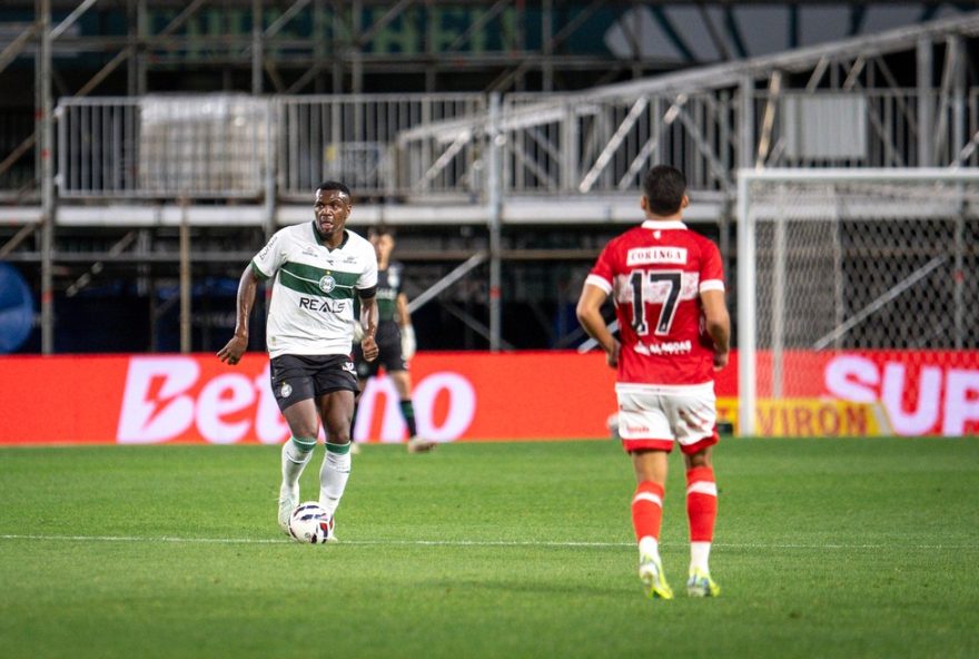 coritiba-mantem-invencibilidade-defensiva-em-jogo-contra-crb3A-analise-dos-jogadores-em-destaque.-confira