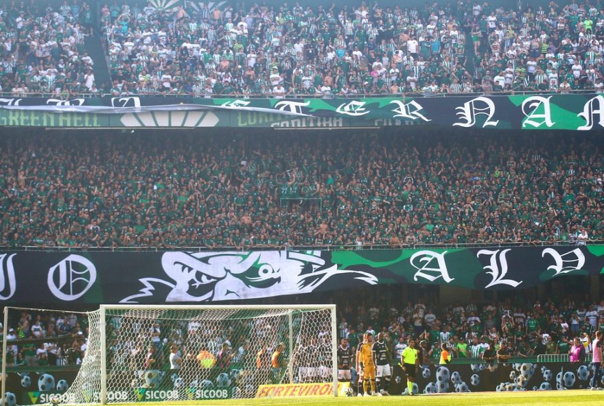 coritiba-se-prepara-para-jogo-decisivo-no-couto-pereira-em-busca-de-recorde-de-publico0A