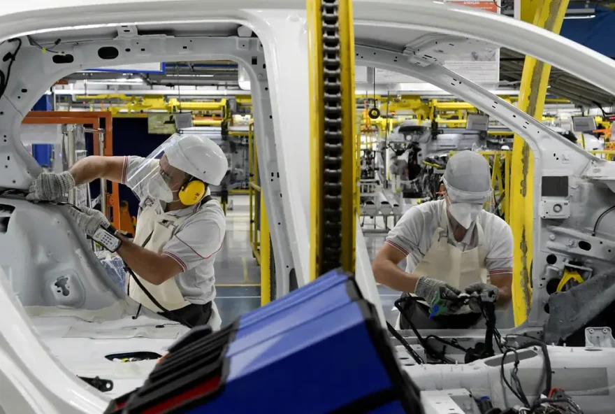 coronavirus_industria_automobilistica_fabrica2005200370