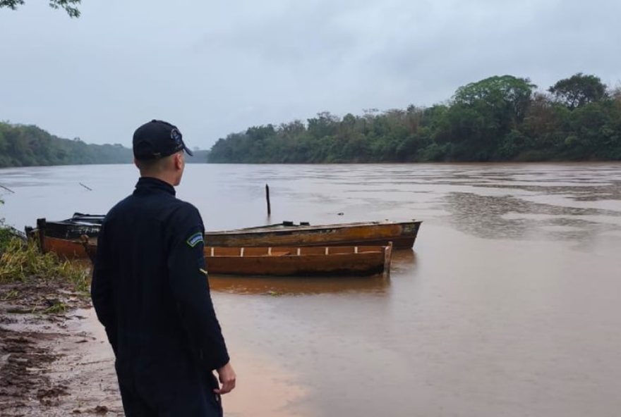 corpo-de-pescador-e-encontrado-apos-tres-dias-no-rio-ivai2C-no-parana corpo-de-pescador-e-encontrado-apos-tres-dias-no-rio-ivai2C-no-parana