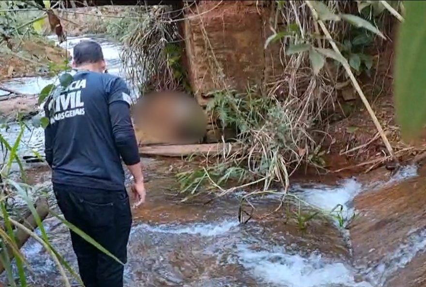 corpo-em-decomposicao-encontrado-sob-ponte-em-cassia2C-mg3A-investigacoes-em-andamento
