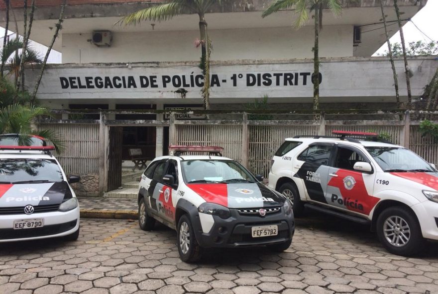 corpo-encontrado-em-imovel-abandonado-em-itanhaem-gera-misterio-e-intriga3A-policia-investiga-morte-suspeita-no-1o-dp