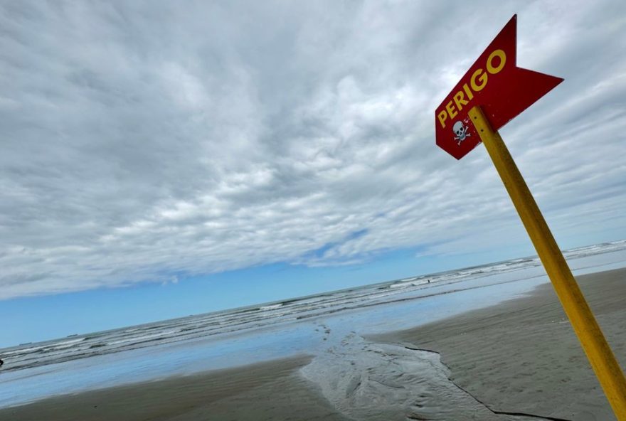 corpo-sem-identificacao-e-encontrado-no-mar-em-praia-grande2C-sp-ssp-investiga-caso corpo-sem-identificacao-e-encontrado-no-mar-em-praia-grande2C-sp-ssp-investiga-caso