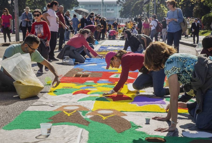 corpus-christi-em-curitiba3A-veja-ruas-bloqueadas-e-programacao-completa-para-a-celebracao-nesta-quinta-feira-19