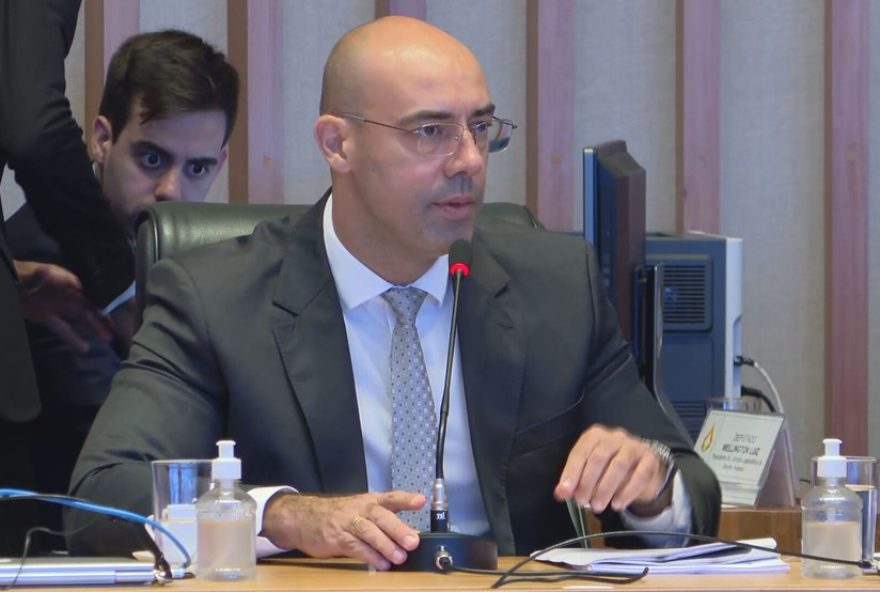 corregedoria-da-pf-suspende-delegado-ligado-a-atos-golpistas-em-brasilia