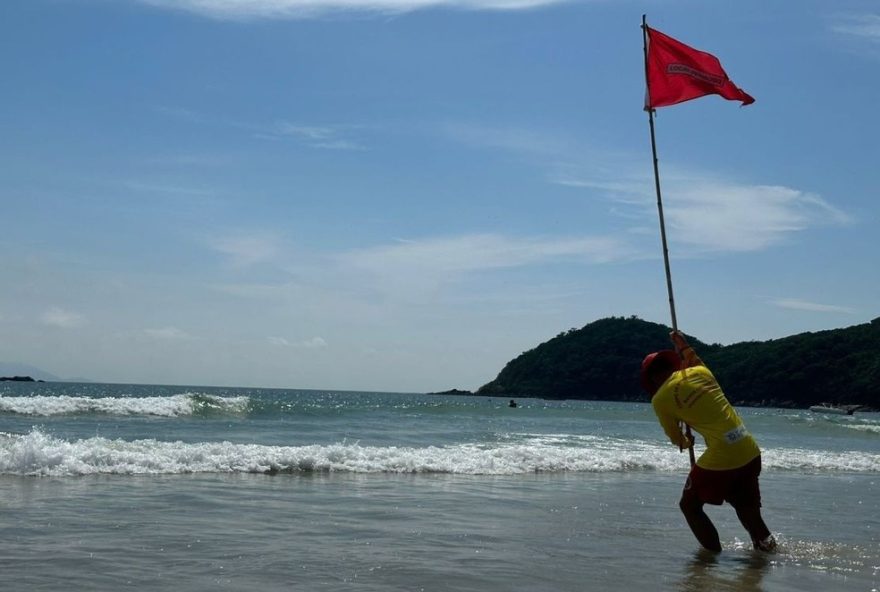 correntes-de-retorno3A-o-perigo-invisivel-nas-praias-de-santa-catarina correntes-de-retorno3A-o-perigo-invisivel-nas-praias-de-santa-catarina