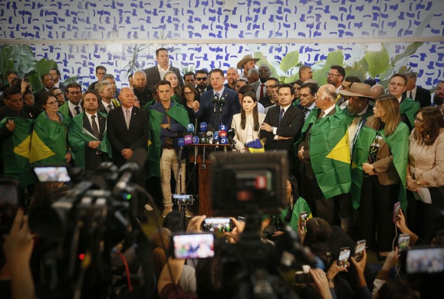 corrida-pela-anistia3A-bastidores-movimentados-no-congresso-durante-julgamento-de-bolsonaro
