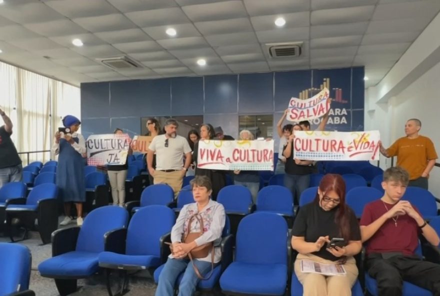 corte-de-mais-de-r24-1-milhao-na-cultura-de-sorocaba3A-verba-diminui-1125-e-artistas-protestam