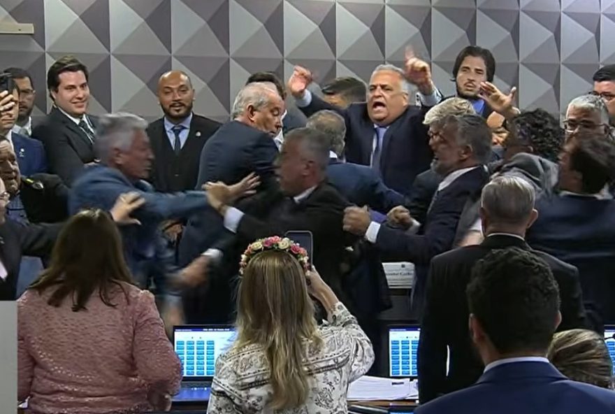 cpi-do-inss-aprova-quebra-de-sigilo-de-filho-de-lula-em-meio-a-tumulto-e-confusao cpi-do-inss-aprova-quebra-de-sigilo-de-filho-de-lula-em-meio-a-tumulto-e-confusao