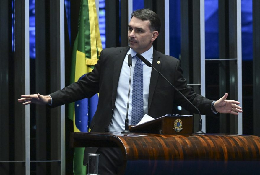cpmi-do-inss-analisara-convocacao-de-administradora-do-escritorio-de-flavio-bolsonaro cpmi-do-inss-analisara-convocacao-de-administradora-do-escritorio-de-flavio-bolsonaro