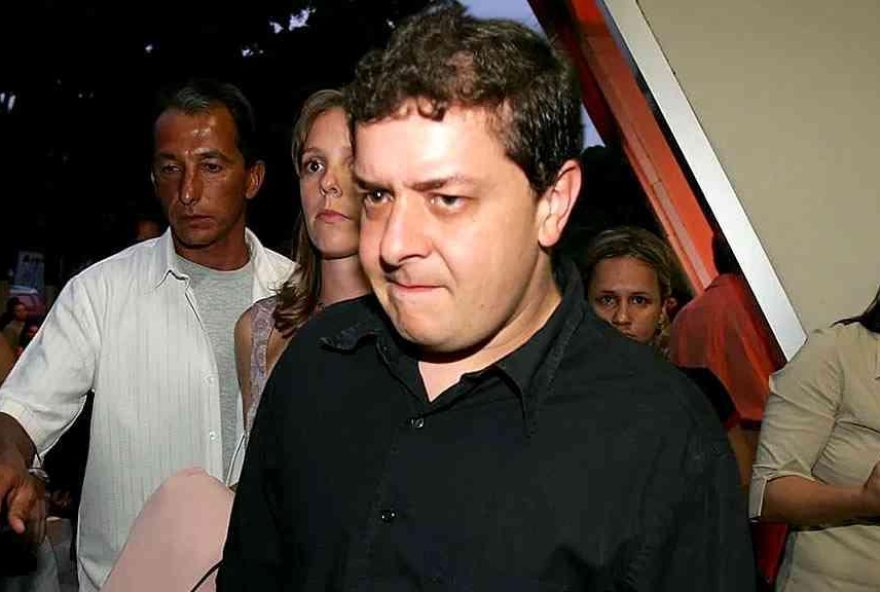 cpmi-do-inss-aprova-quebra-de-sigilo-de-lulinha cpmi-do-inss-aprova-quebra-de-sigilo-de-lulinha